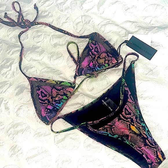 Kendall & Kylie Other - NWOT Kendall + Kylie Tie Dye Snake Mesh Accented String Bikini, Top NWOT Bottom